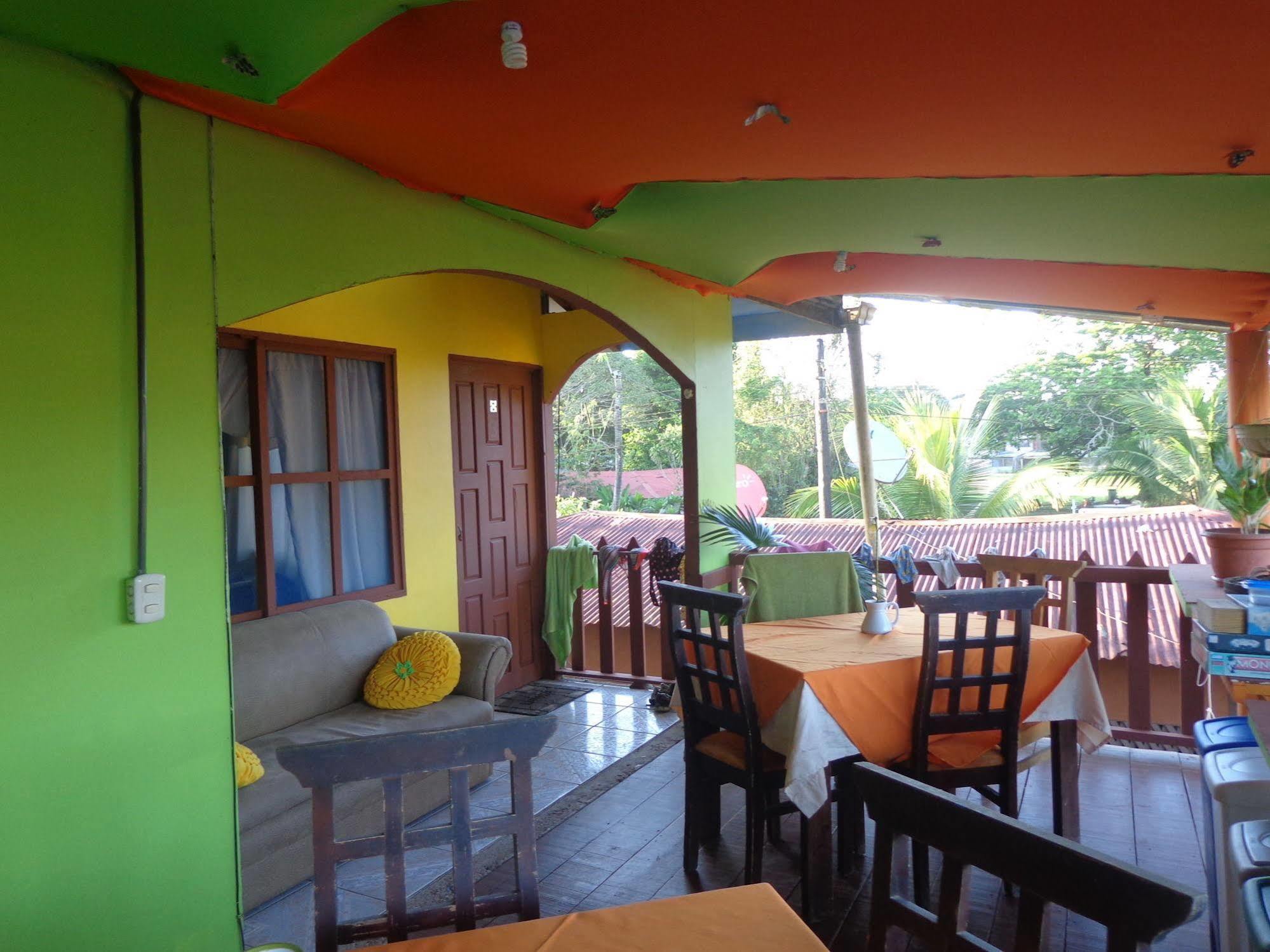 Hostel Cabinas Tortuguero Natural Zewnętrze zdjęcie